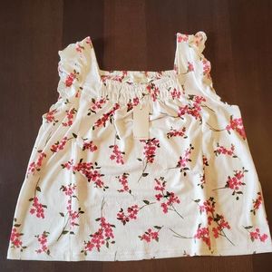New Melloday floral print smocked blouse.Size S